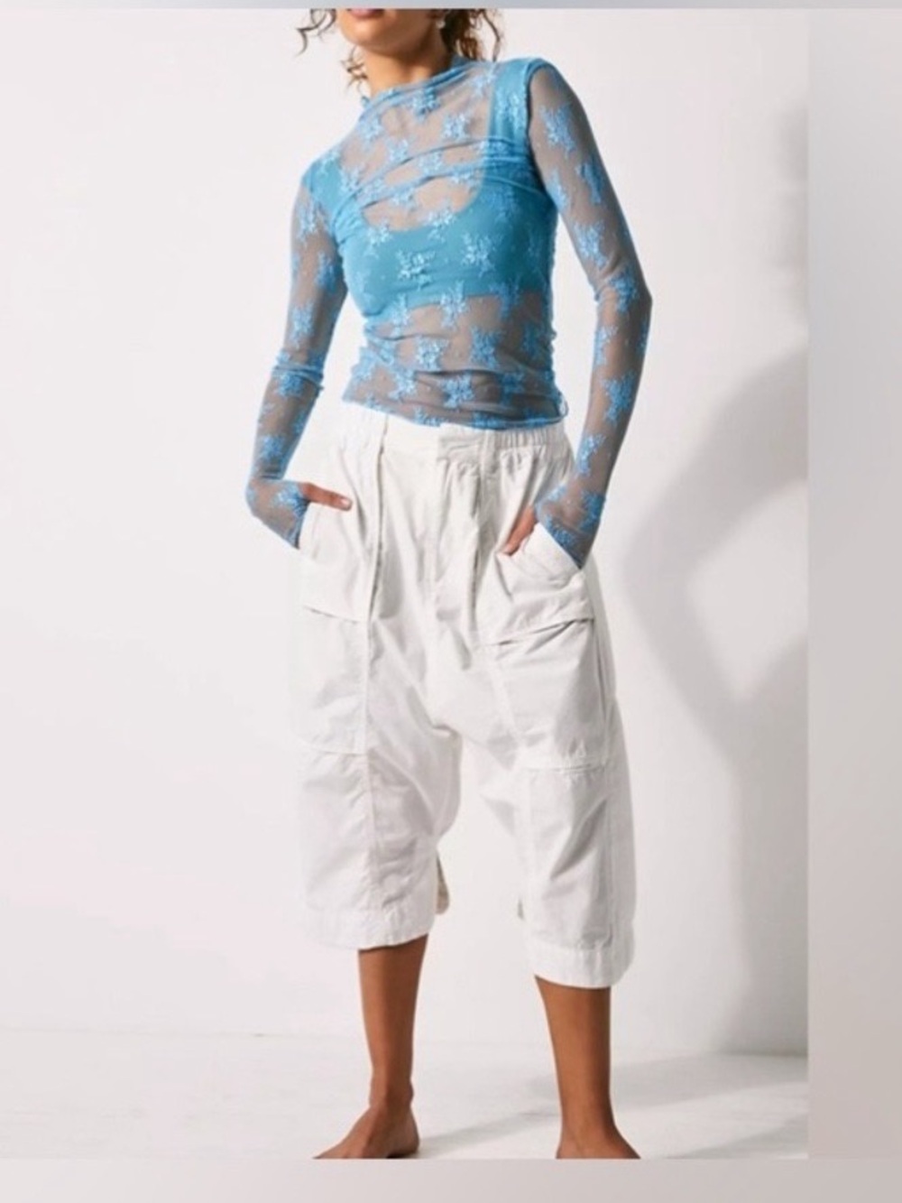 Free People intimately Small Lux Top Floral Lace Stretch Layering Tee Blue Bell - Picture 3 of 5